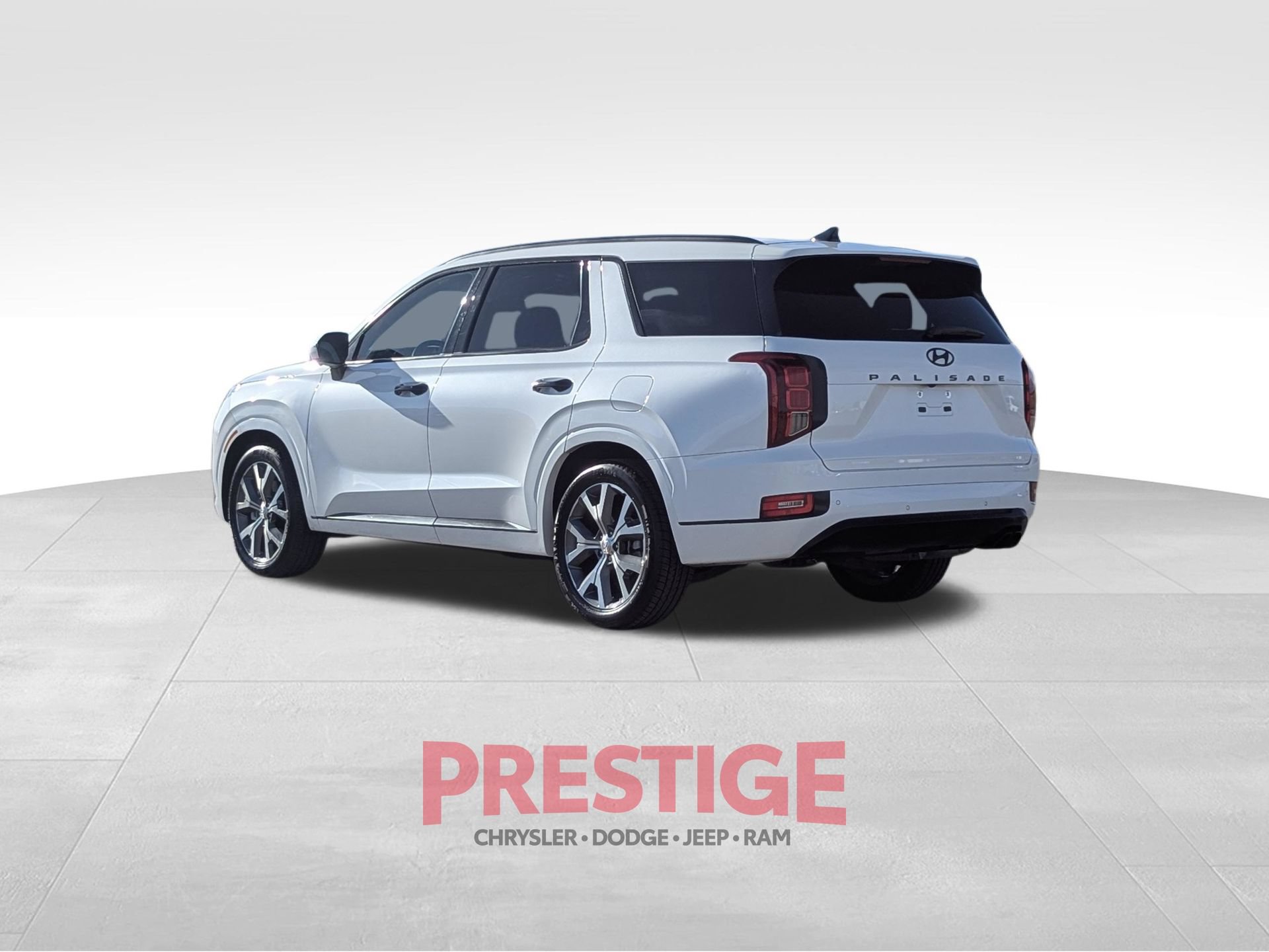 Used 2022 Hyundai Palisade Limited w/ Cargo Package FWD image 12