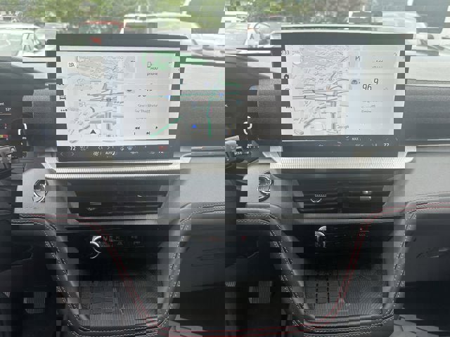 Used 2025 Ford Explorer ST image 18