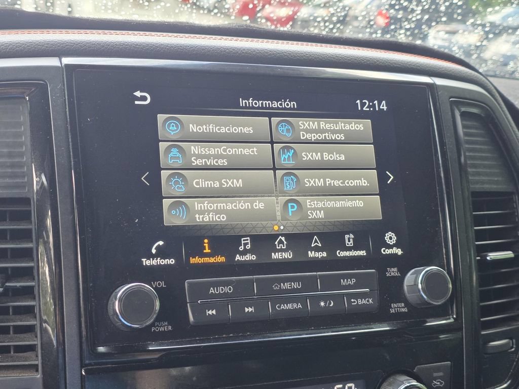 Used 2021 Nissan Titan PRO-4X w/ Pro-4x Convenience Package AWD/4WD image 14