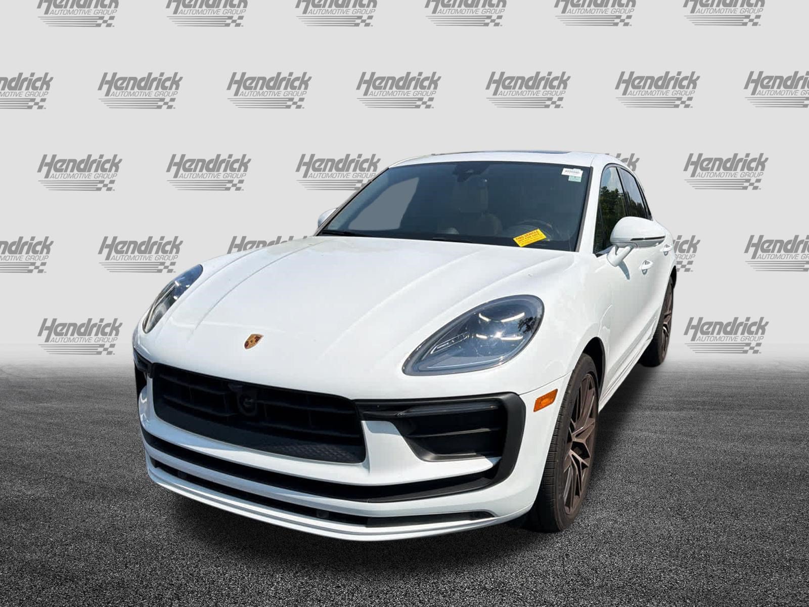 Used 2023 Porsche Macan AWD/4WD image 6