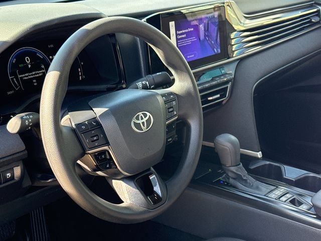 Used 2025 Toyota Camry LE w/ Convenience Package FWD image 17