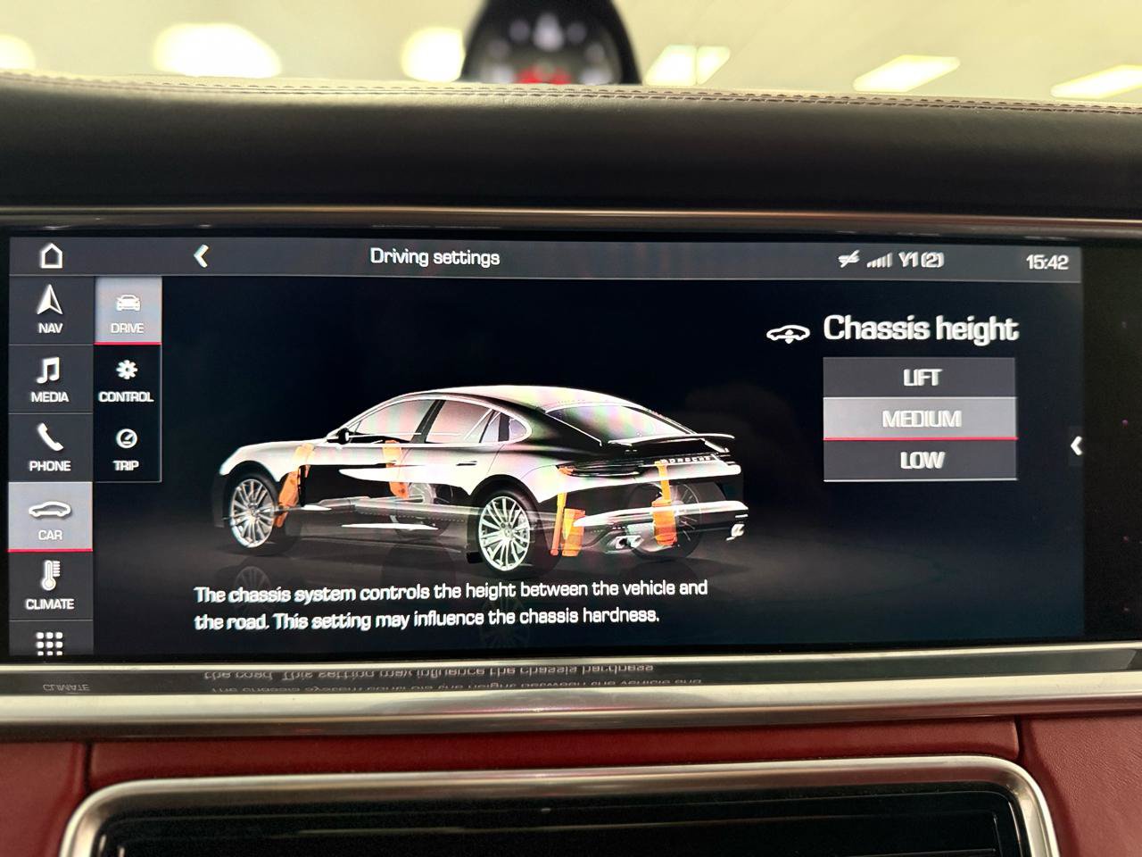 Used 2018 Porsche Panamera 4S w/ Premium Package Plus AWD/4WD image 25