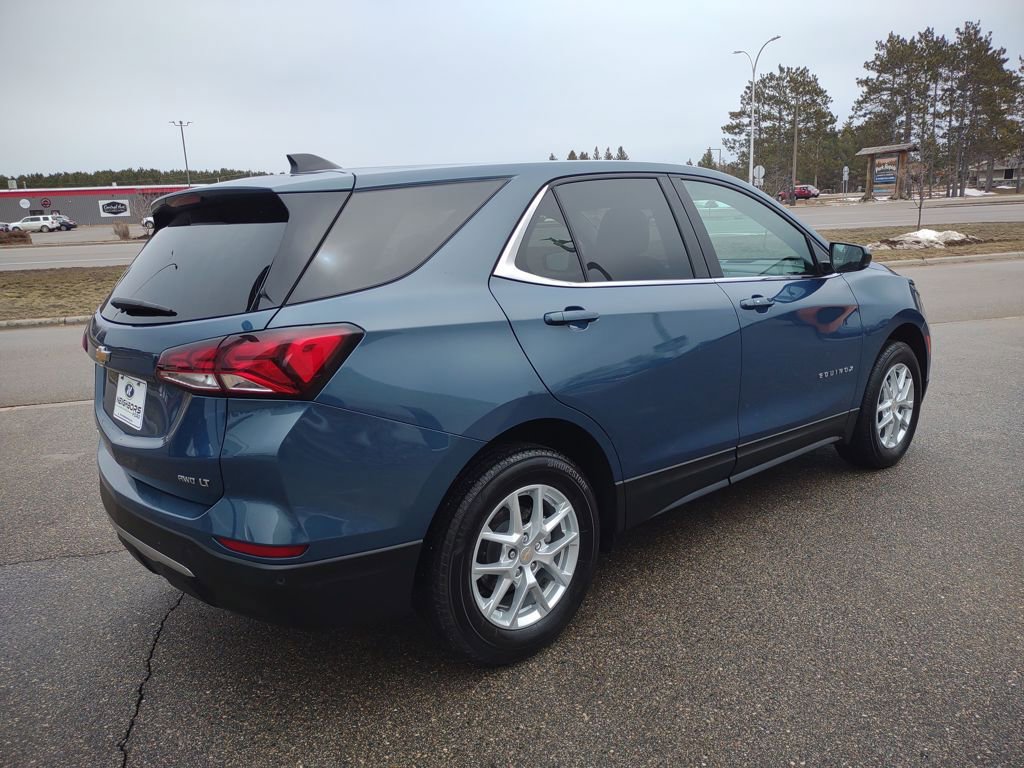 Used 2024 Chevrolet Equinox LT w/ LPO, Floor Liner Package image 5