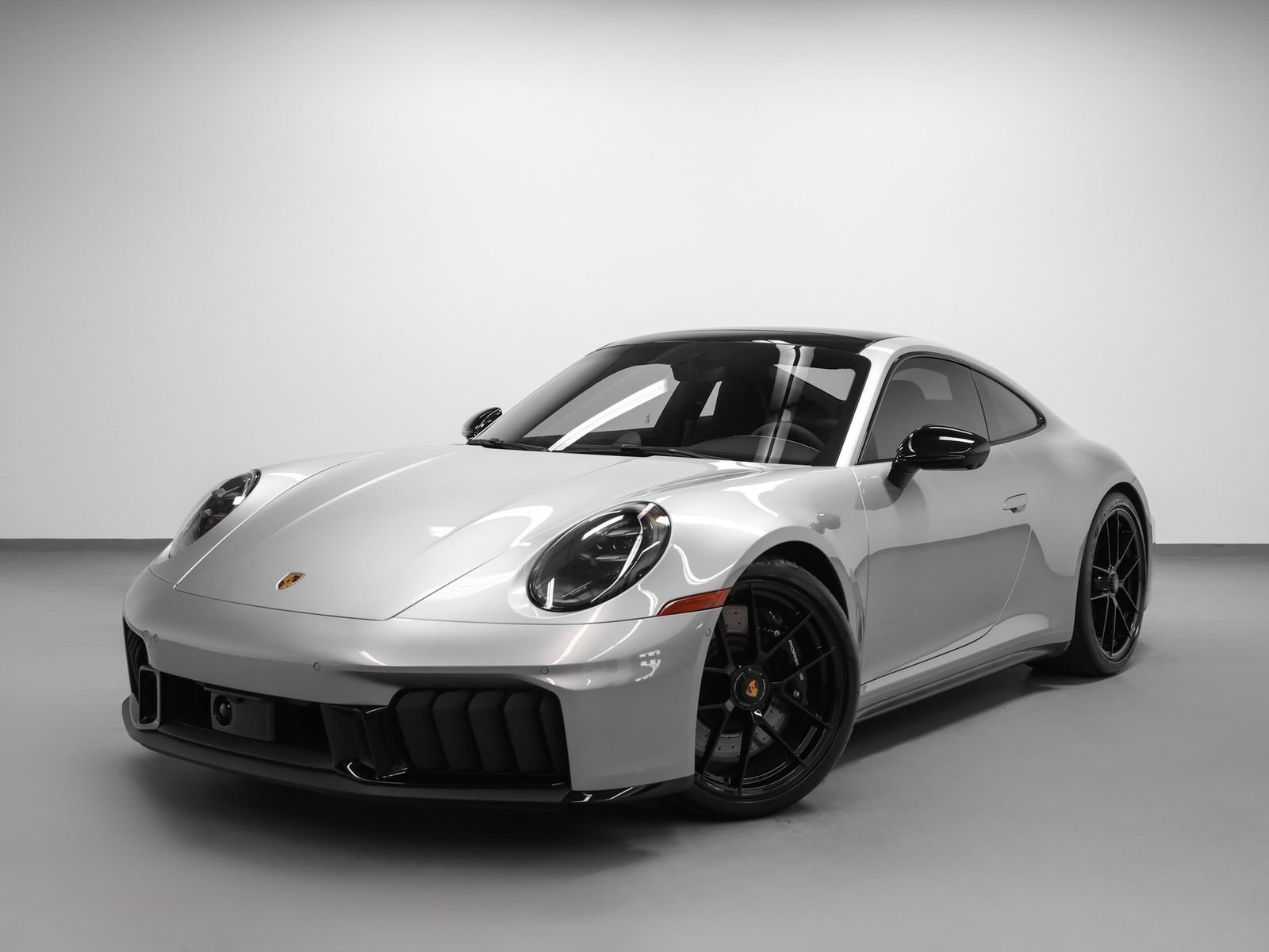 Certified 2025 Porsche 911 Carrera GTS RWD image 1