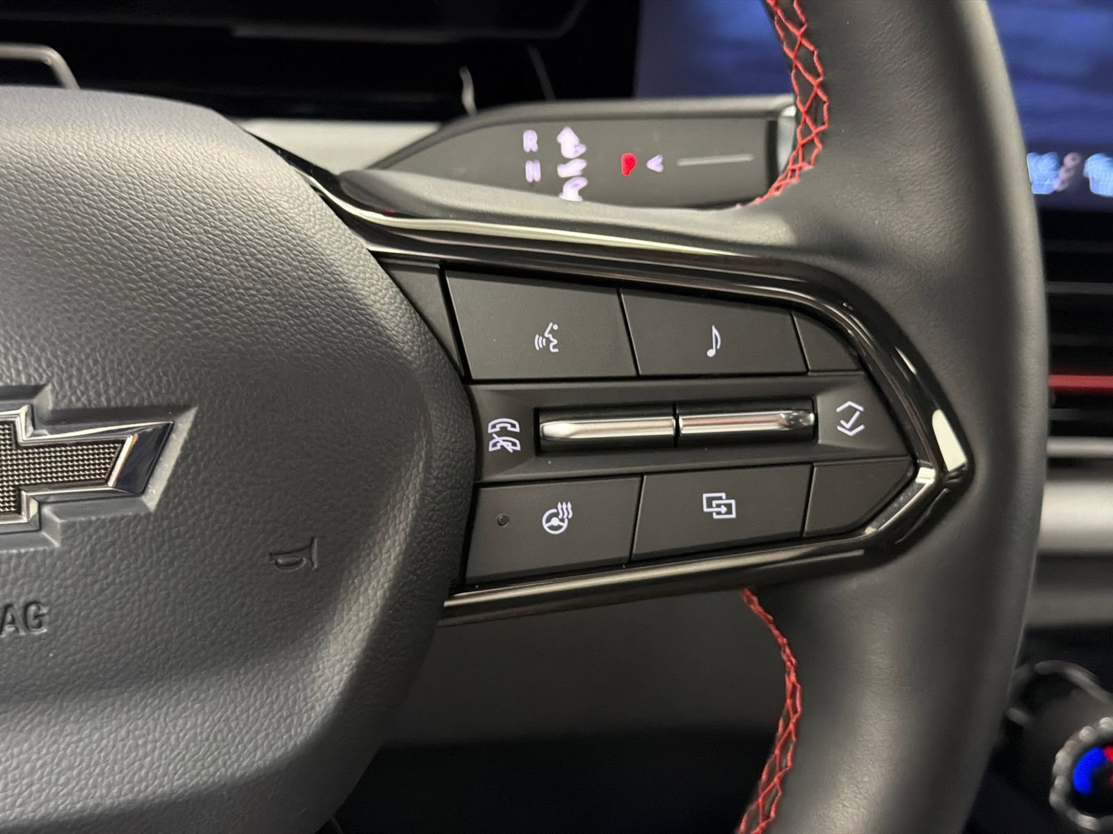 Used 2025 Chevrolet Silverado EV RST image 24