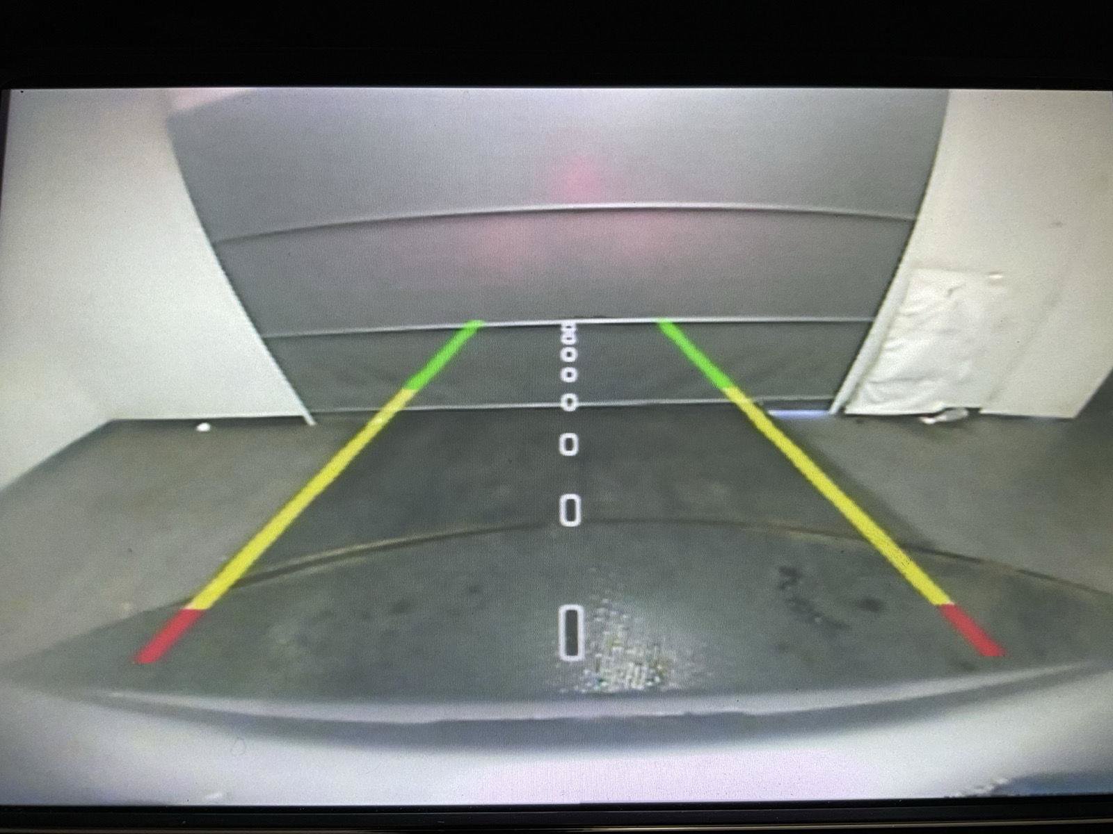 Used 2019 Jeep Compass Latitude FWD image 16