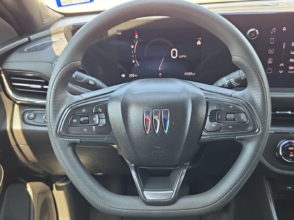 Used 2026 Buick Envista Preferred FWD image 22