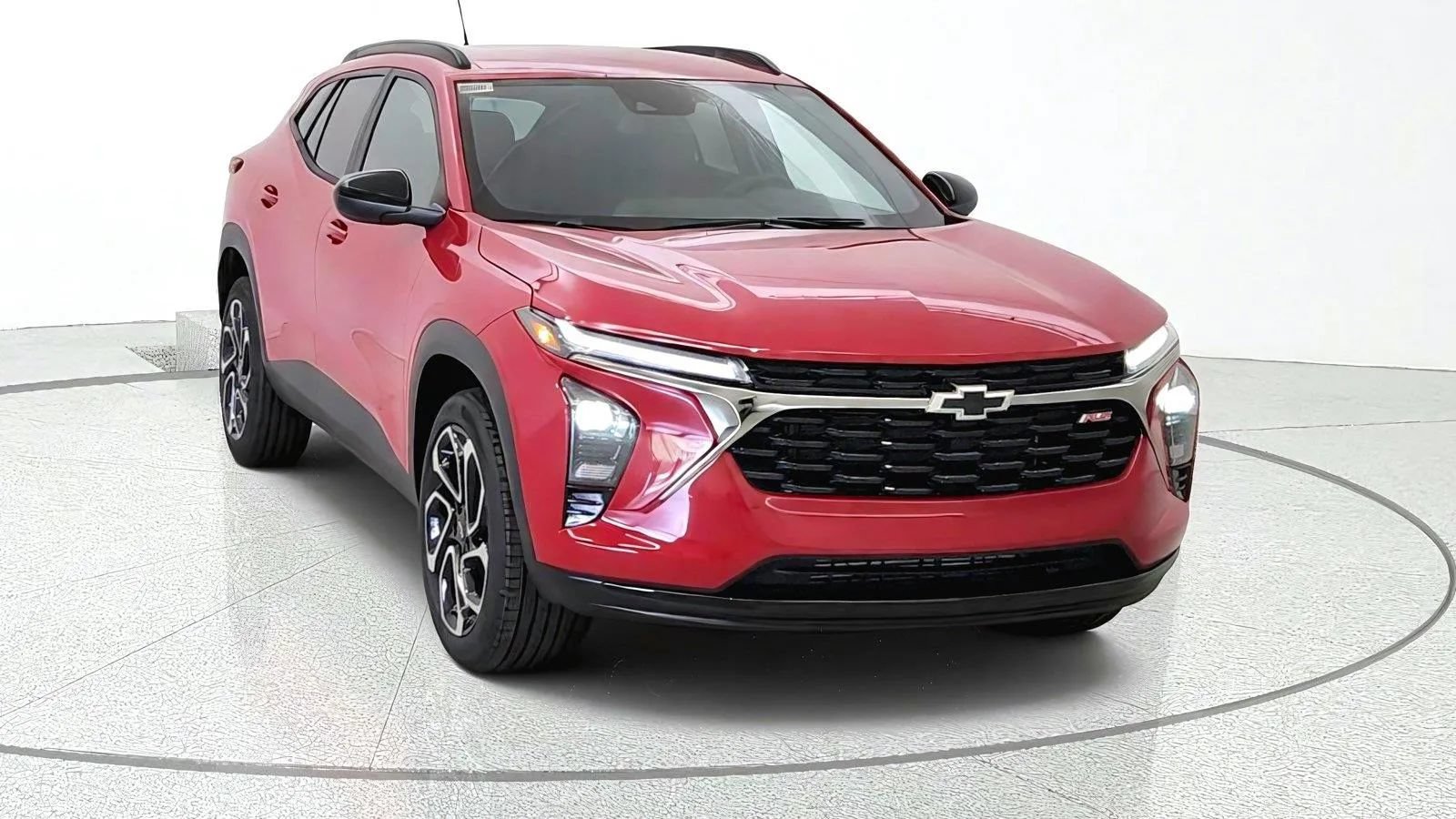 New 2026 Chevrolet Trax RS w/ Driver Confidence Package FWD image 2