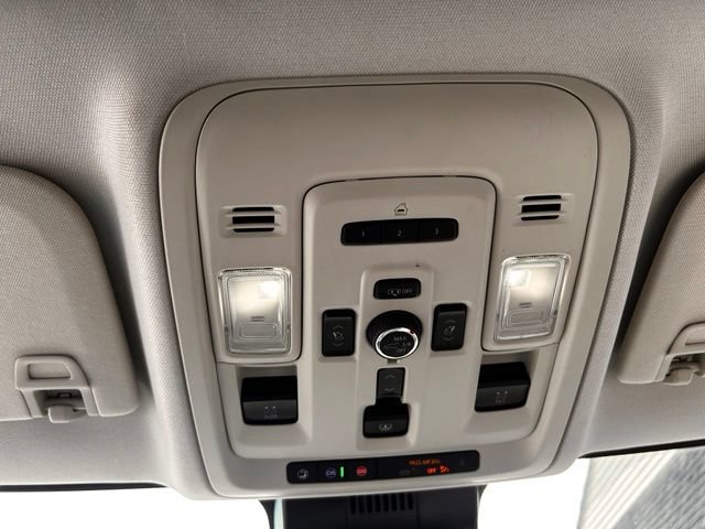 Used 2023 GMC Yukon Denali AWD/4WD image 30