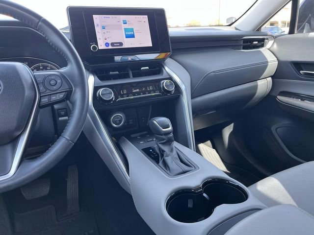 Used 2024 Toyota Venza LE image 15