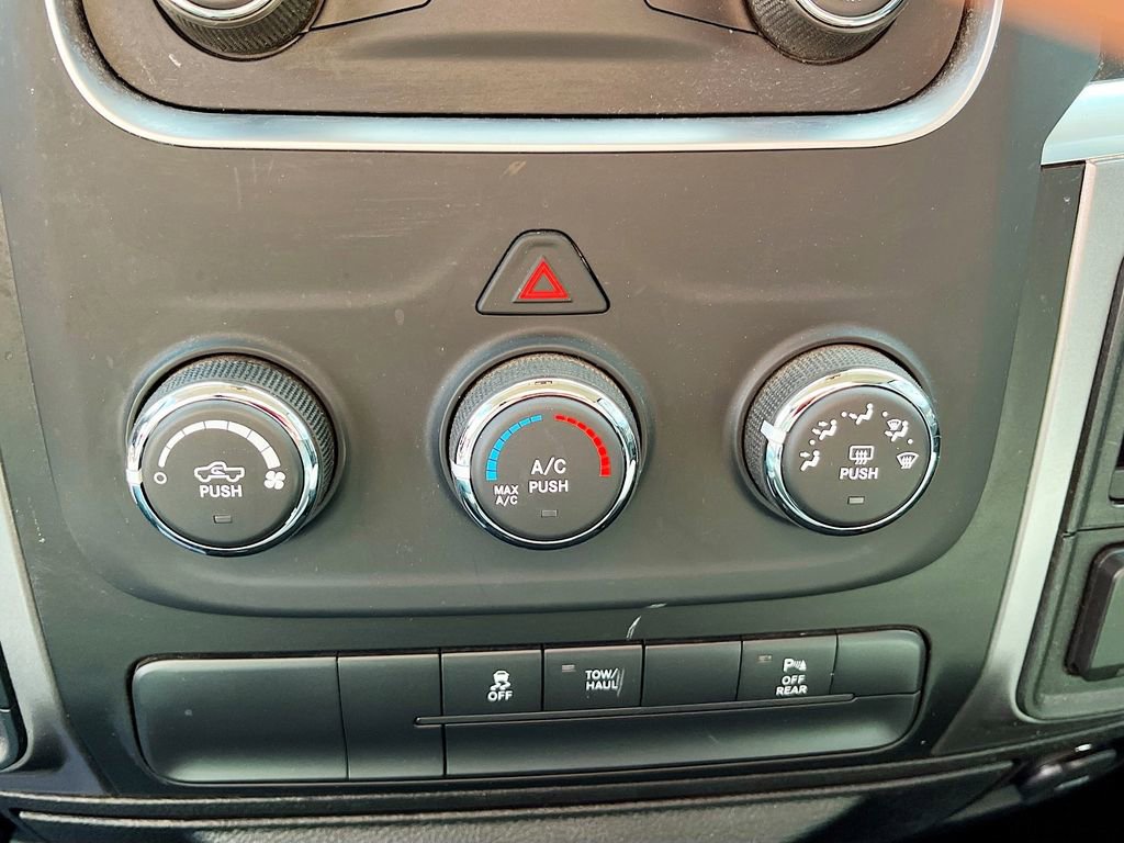 Used 2022 RAM 1500 Classic SLT AWD/4WD image 15