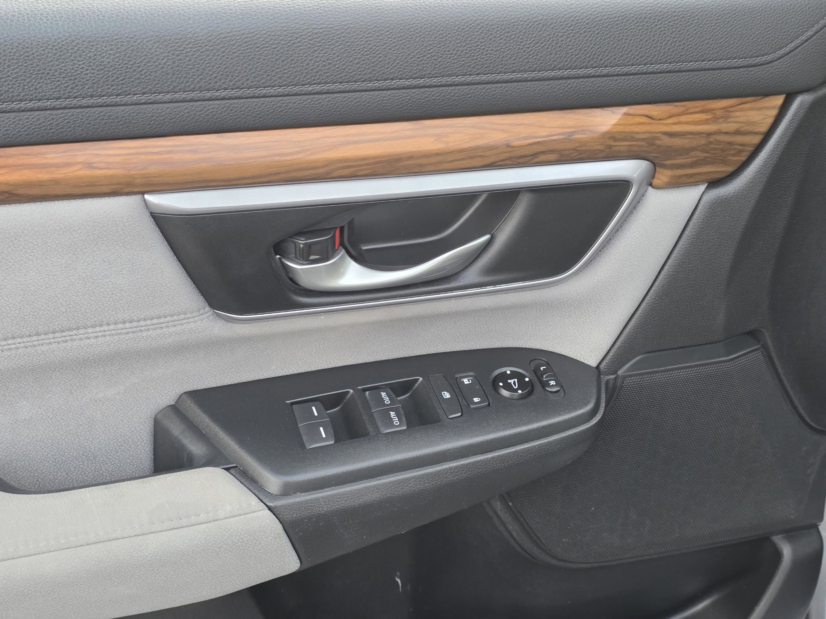 Used 2017 Honda CR-V EX image 28