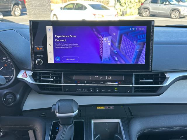Used 2025 Toyota Sienna XLE image 14