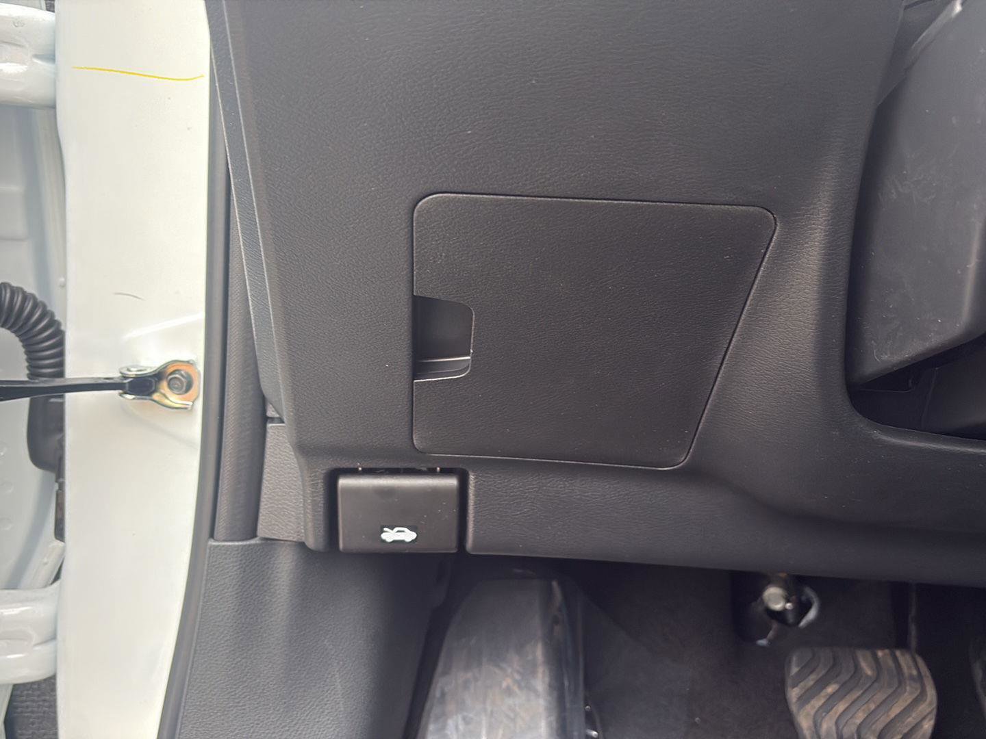 New 2026 Nissan Kicks S image 22