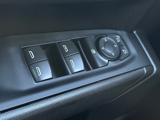 Used 2024 Chevrolet Silverado 1500 Custom image 17