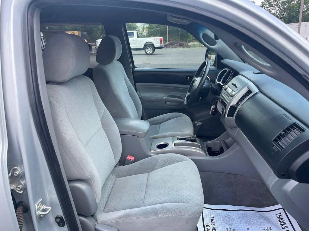 Used 2008 Toyota Tacoma PreRunner w/ SR5 Pkg #2 RWD image 18