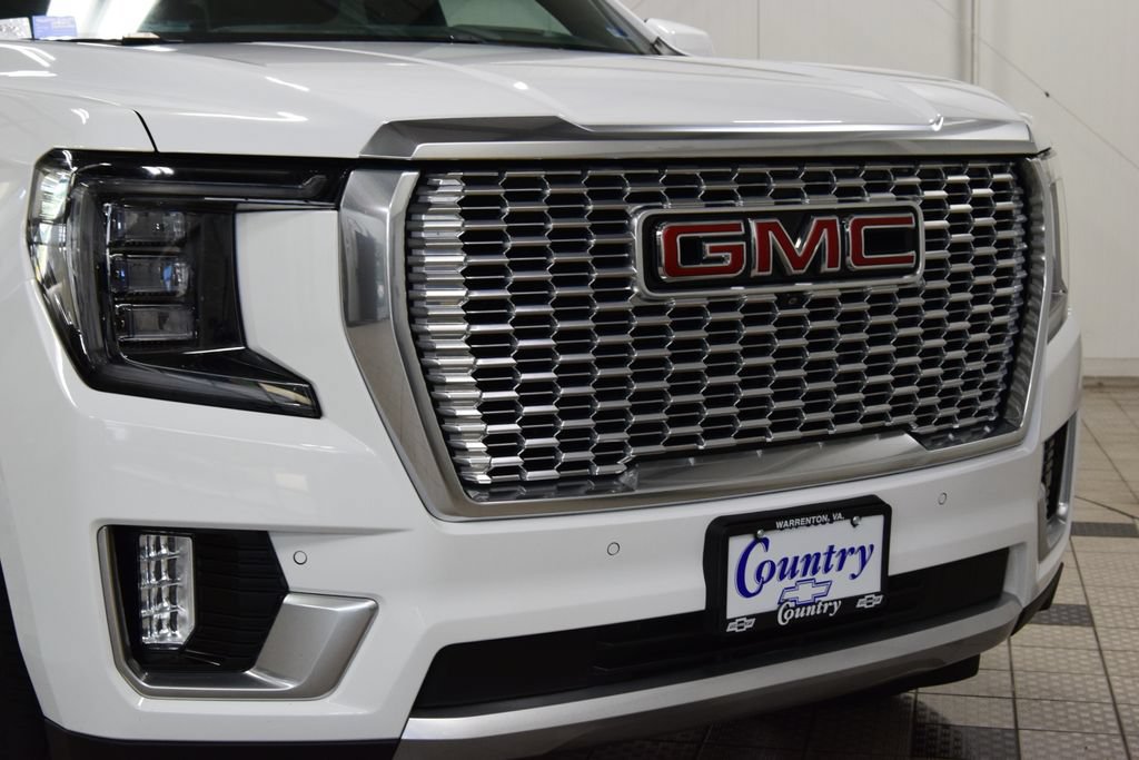 Used 2024 GMC Yukon XL Denali AWD/4WD image 13