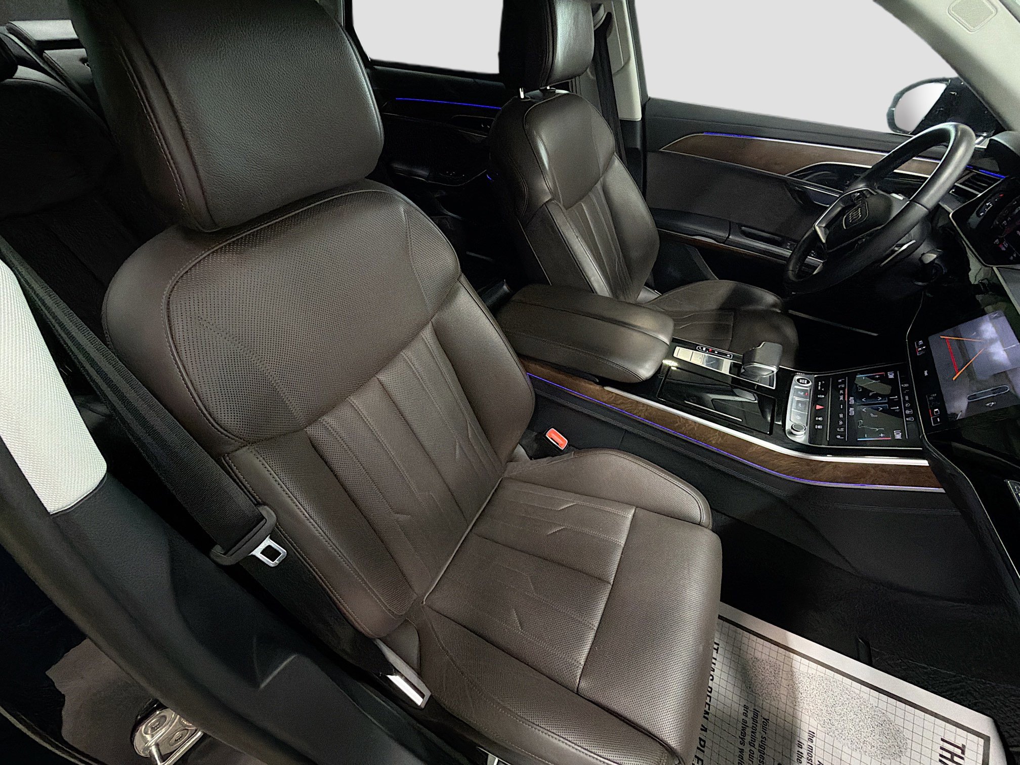 Used 2023 Audi A8 L 3.0T w/ Luxury Package image 14