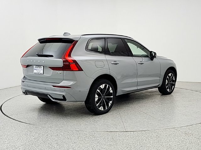 New 2026 Volvo XC60 T8 Plus w/ Climate Package AWD/4WD image 5