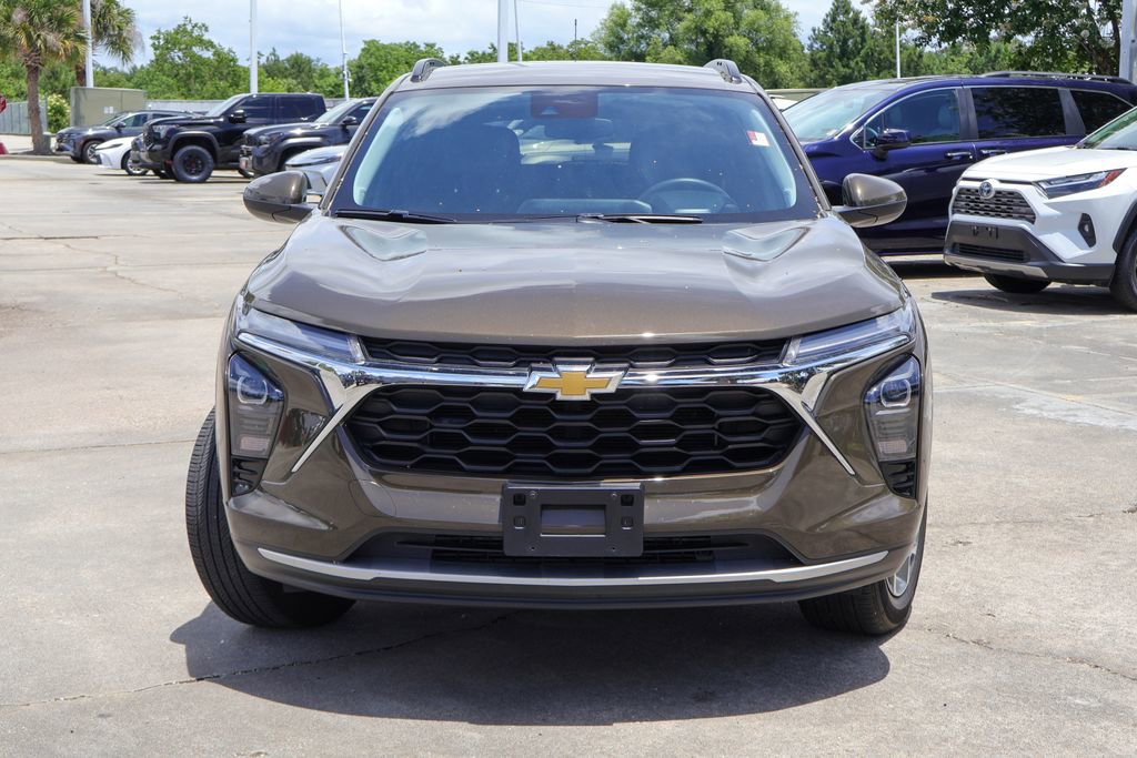 Used 2024 Chevrolet Trax LT w/ Driver Confidence Package FWD image 25