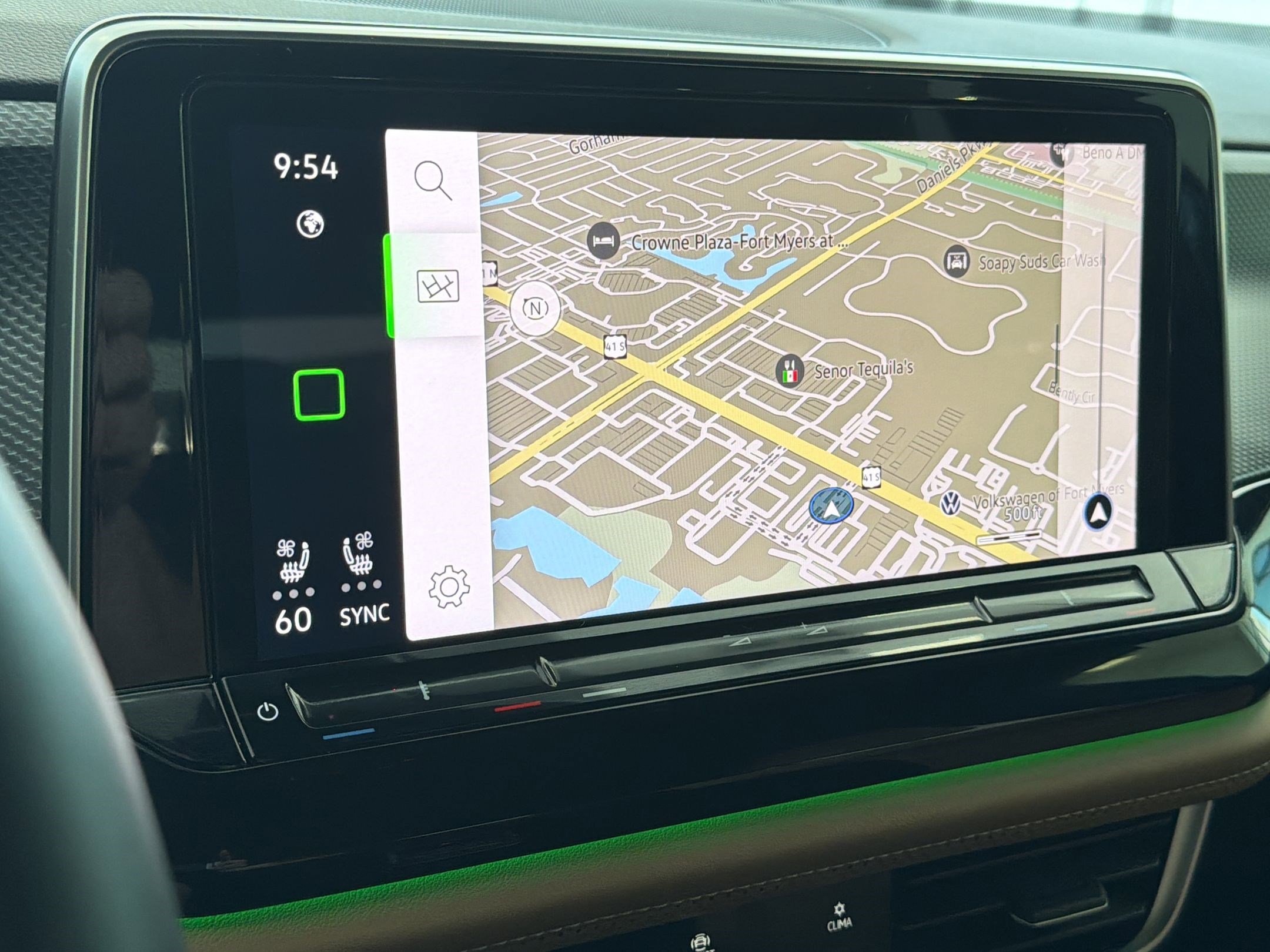 Certified 2025 Volkswagen Atlas Cross Sport SEL image 24