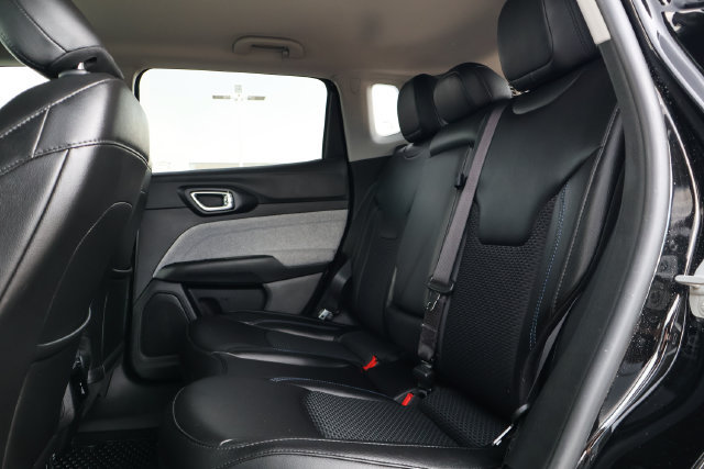 Used 2022 Jeep Compass Latitude w/ Convenience Group FWD image 8