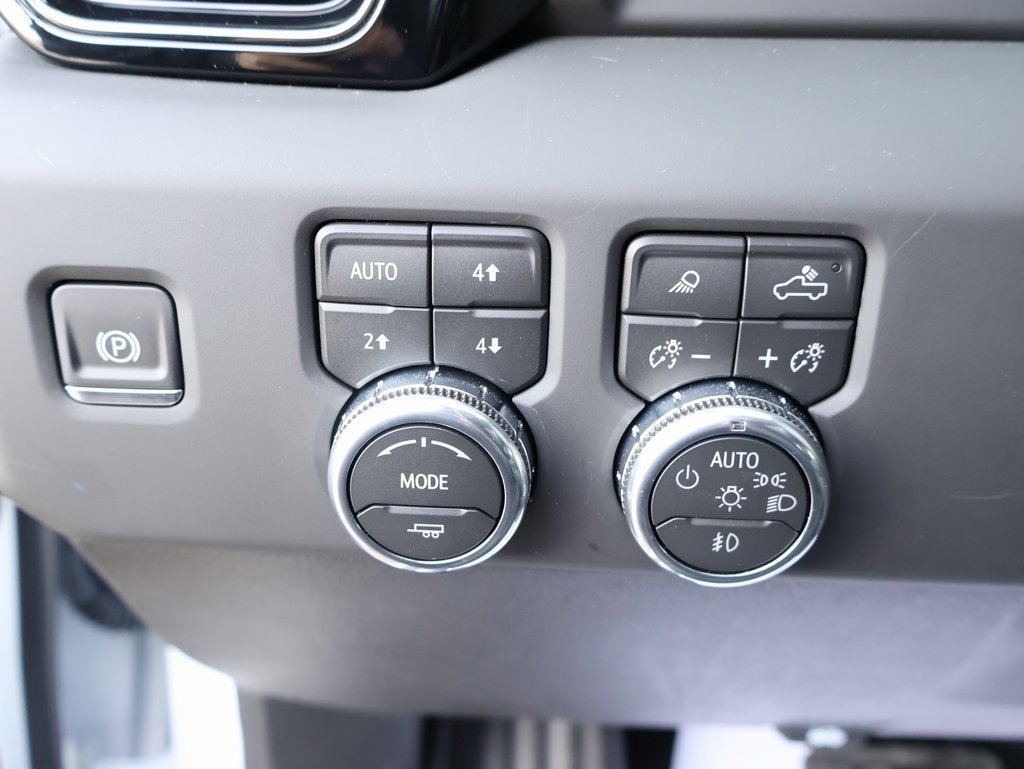 New 2026 GMC Sierra 2500 AT4 image 12