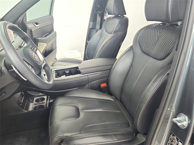 Used 2025 Hyundai Palisade Calligraphy image 19