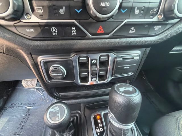 Used 2024 Jeep Wrangler Unlimited Sport AWD/4WD image 23