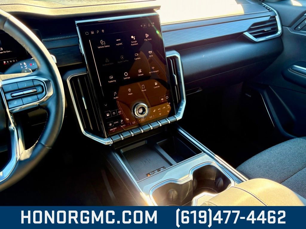 Used 2025 GMC Acadia Elevation image 31