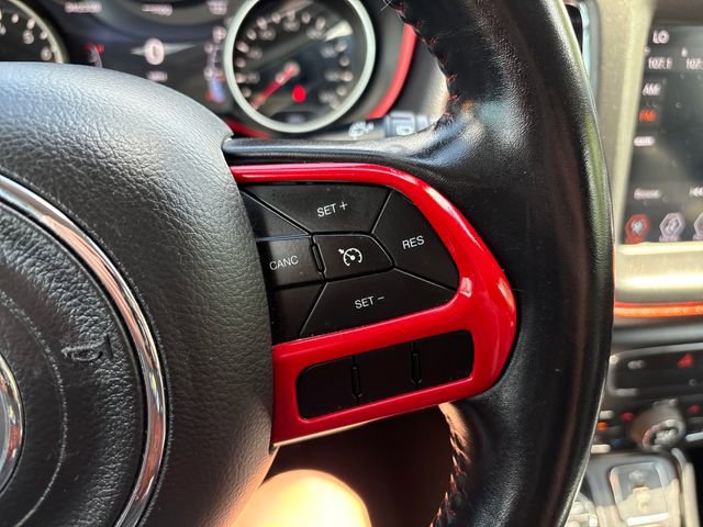 Used 2020 Jeep Compass Trailhawk AWD/4WD image 13