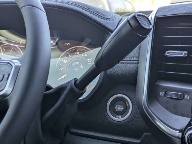 New 2026 RAM 2500 Laramie AWD/4WD image 19