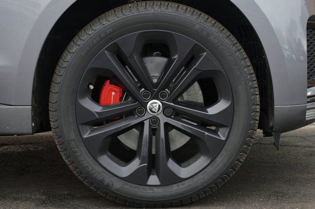 Used 2025 Jaguar F-PACE R-Dynamic S AWD/4WD image 8