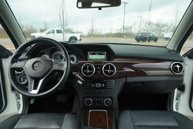Used 2014 Mercedes-Benz GLK 350 2WD image 25
