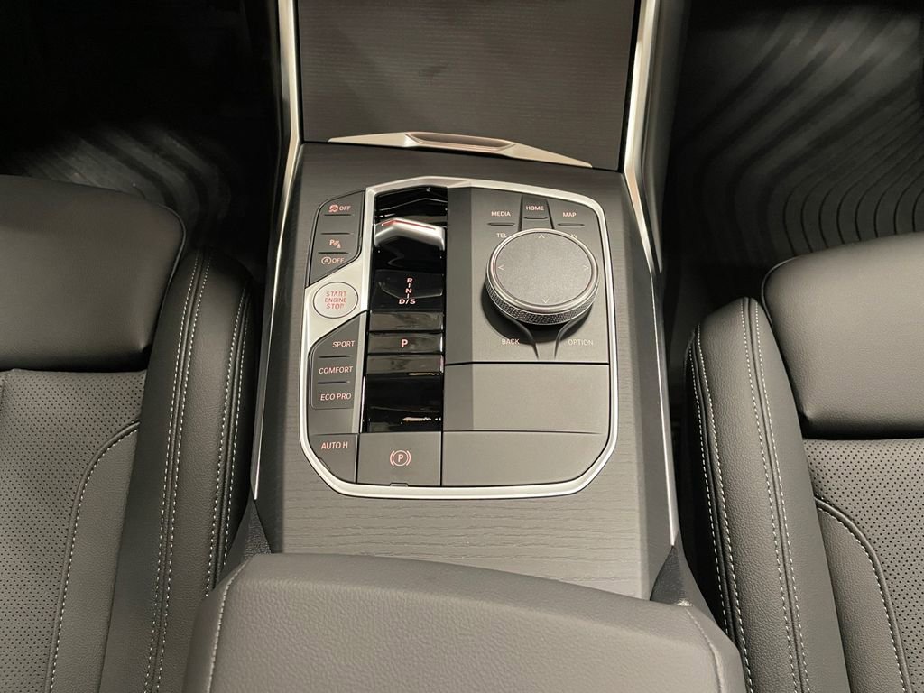 New 2026 BMW 330i xDrive Sedan w/ Premium Package image 11