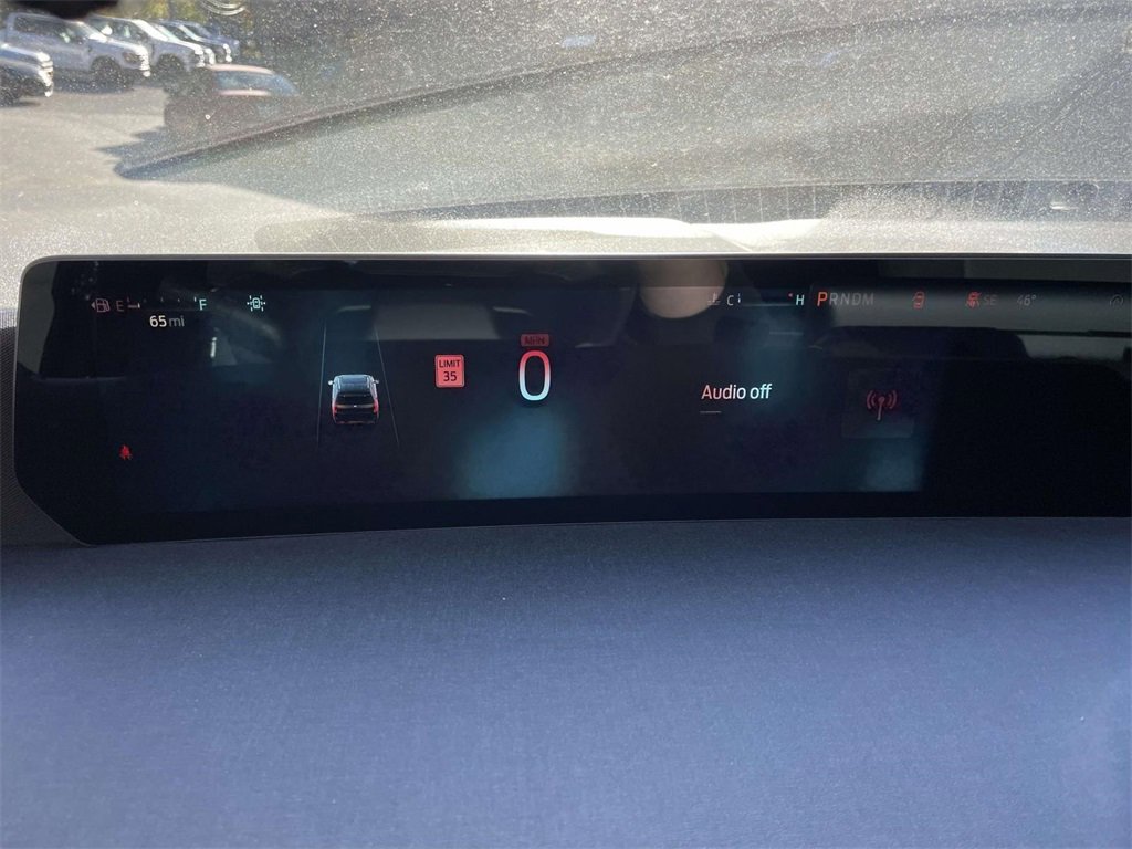 New 2025 Ford Expedition Active image 21