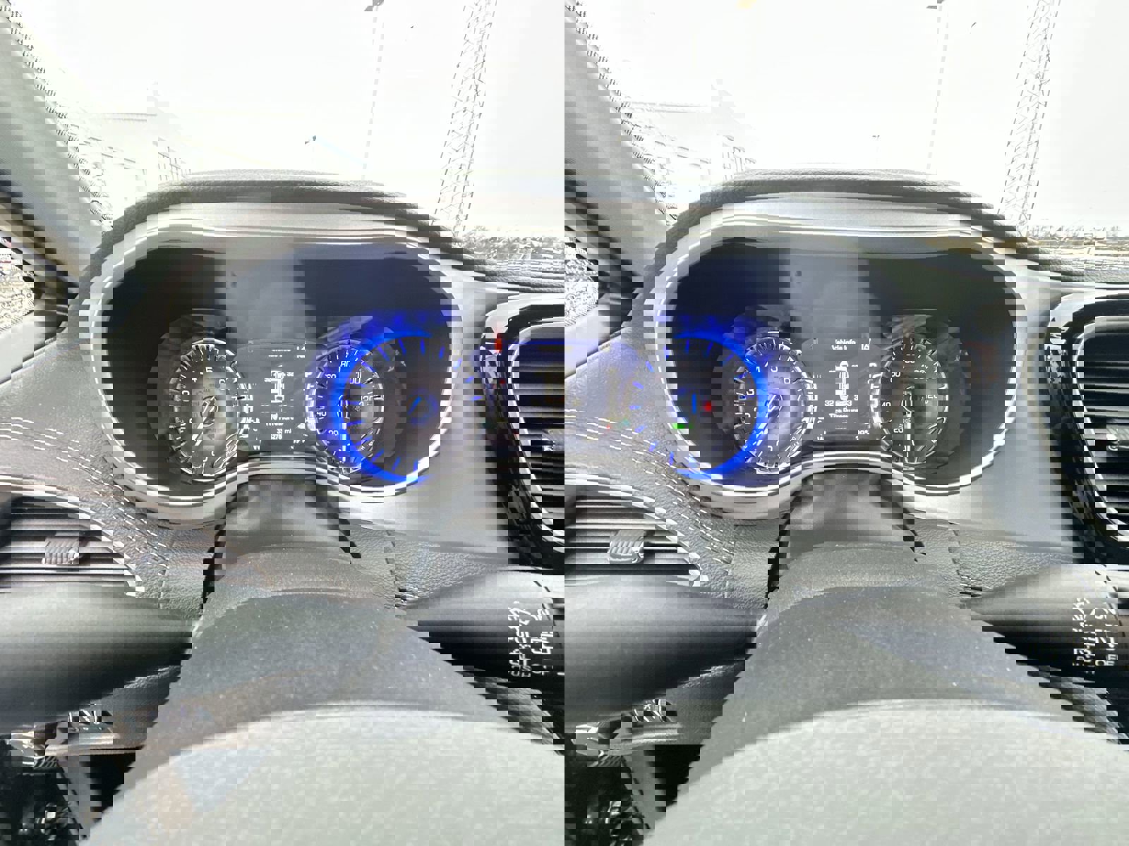 Used 2021 Chrysler Pacifica Touring-L w/ Uconnect Theater Family Group AWD/4WD image 12