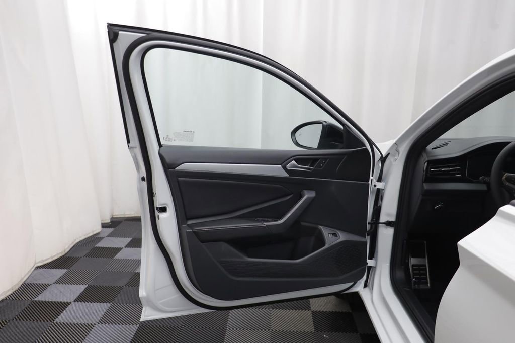 New 2026 Volkswagen Jetta Sport image 5
