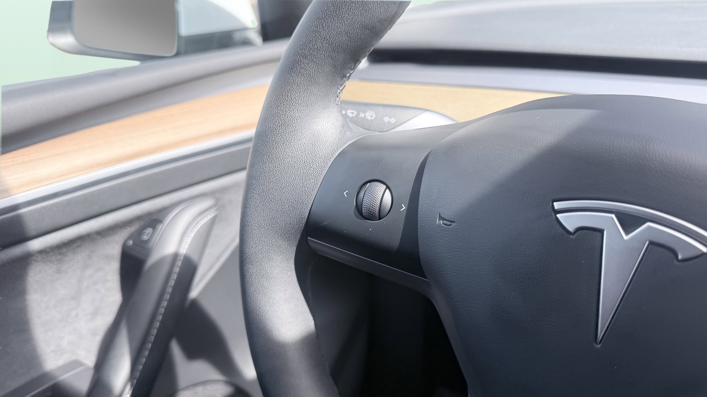 Used 2023 Tesla Model Y Long Range image 57