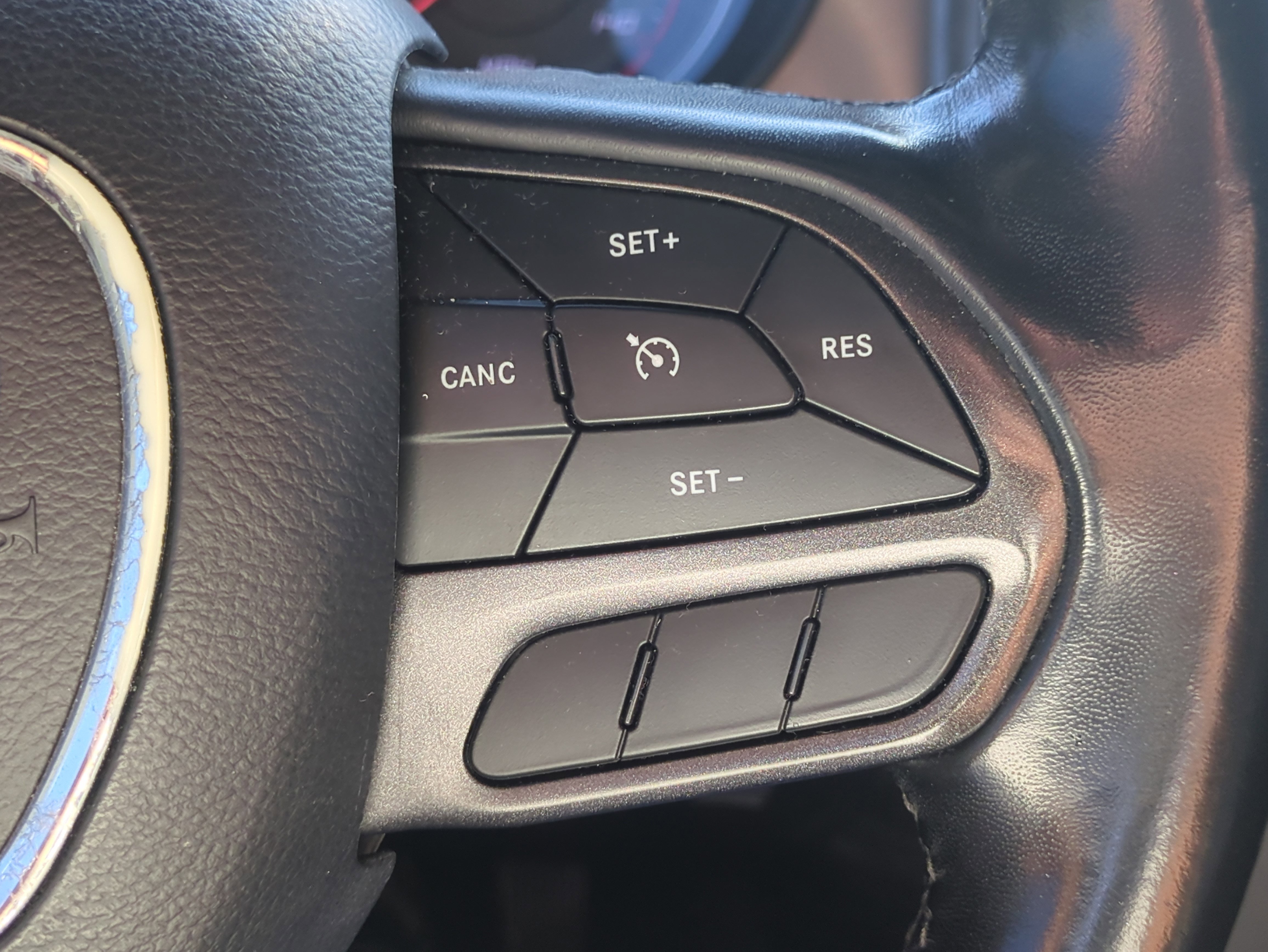 Used 2023 Dodge Charger SXT image 28