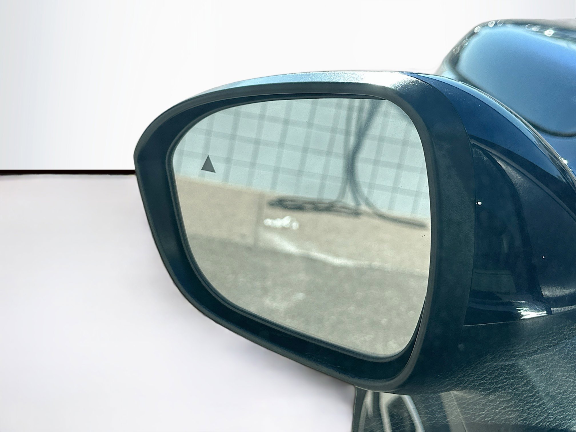 Used 2024 Mitsubishi Outlander SE image 16