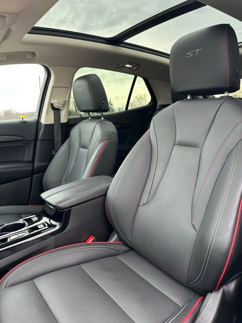 Used 2023 Buick Envision Essence w/ Sport Touring Package image 22