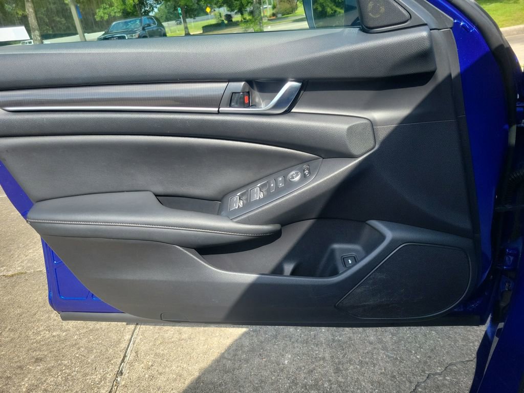 Used 2019 Honda Accord Sport image 13