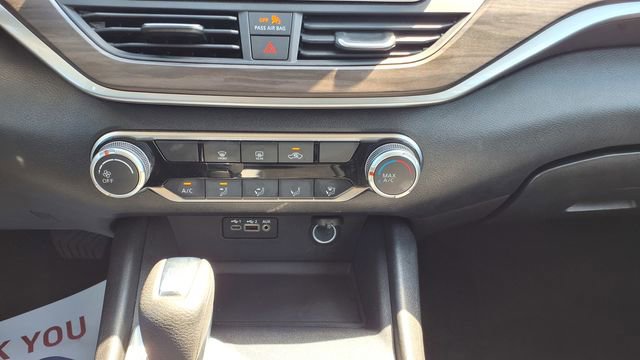 Used 2025 Nissan Altima 2.5 SV image 23