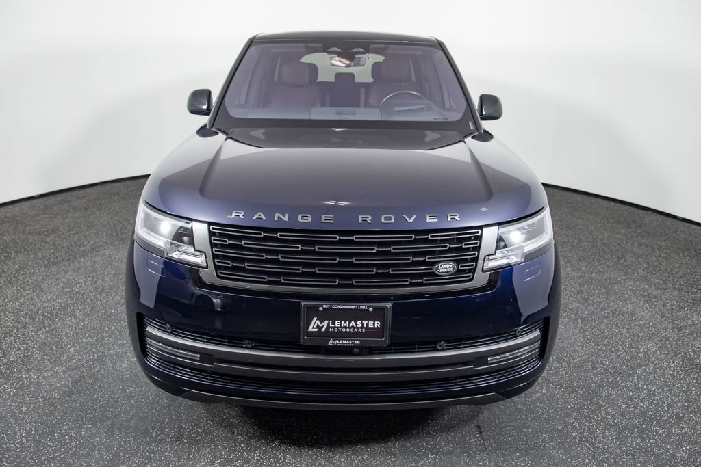 Used 2023 Land Rover Range Rover SE AWD/4WD image 2