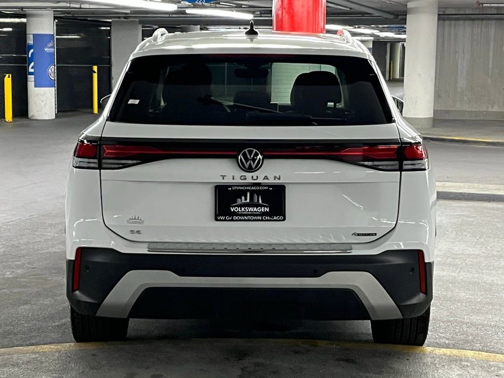 New 2025 Volkswagen Tiguan SE image 35