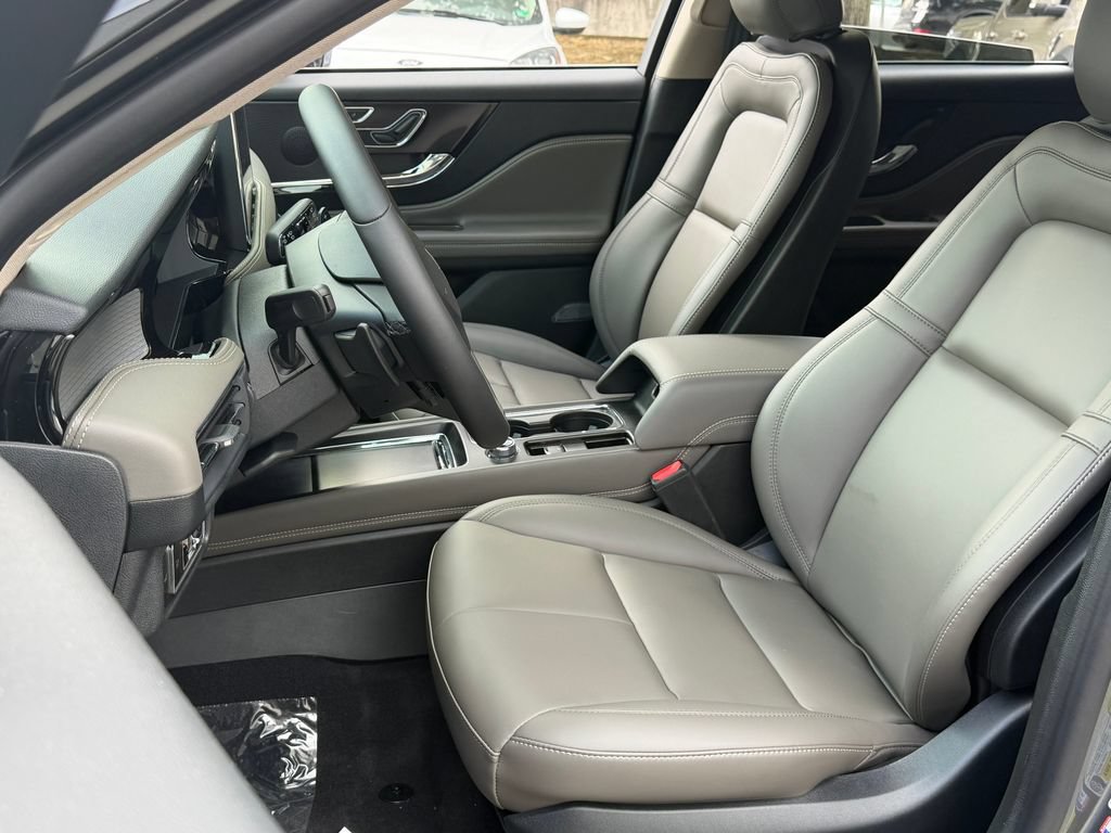 New 2026 Lincoln Corsair Premiere AWD/4WD image 11
