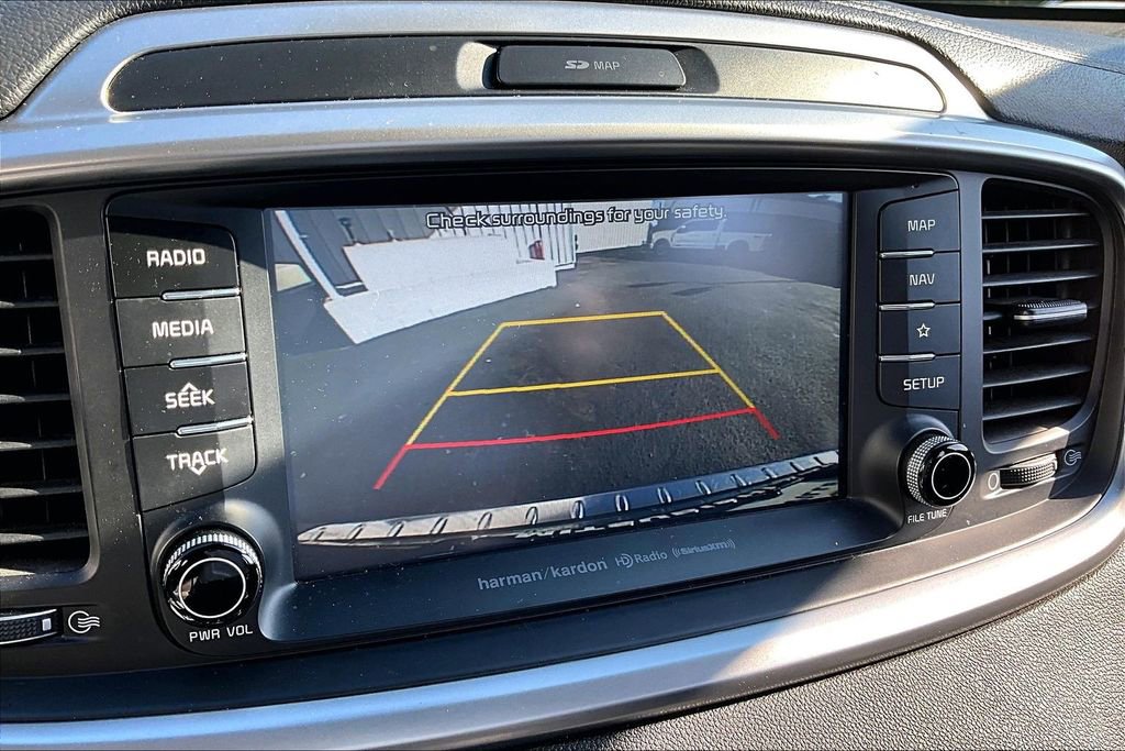 Used 2019 Kia Sorento SX image 13