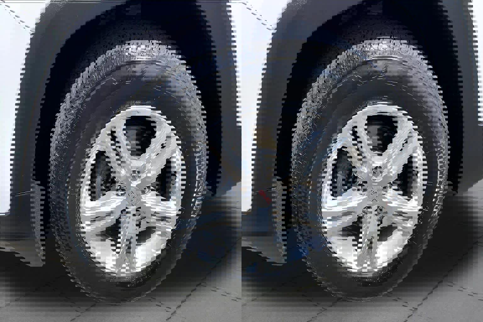 Used 2022 GMC Terrain SLE w/ Driver Convenience Package image 11