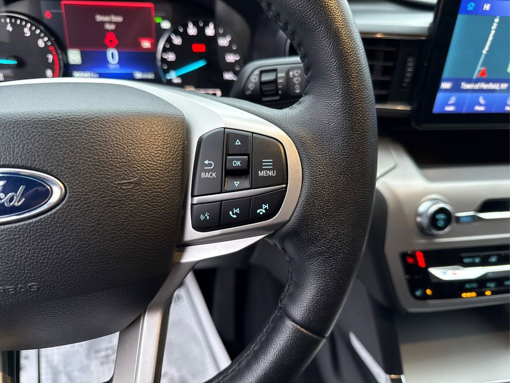 Used 2022 Ford Explorer XLT w/ Equipment Group 202A image 27